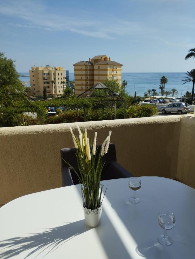 Estudio Terraza Vista Mar Parking Gratuito Piscinas Benalmádena Buitenkant foto