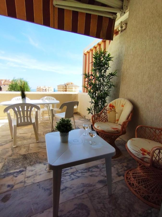 Estudio Terraza Vista Mar Parking Gratuito Piscinas Benalmádena Buitenkant foto