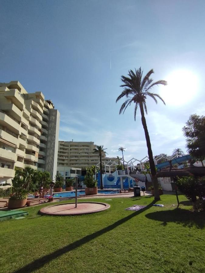 Estudio Terraza Vista Mar Parking Gratuito Piscinas Benalmádena Buitenkant foto